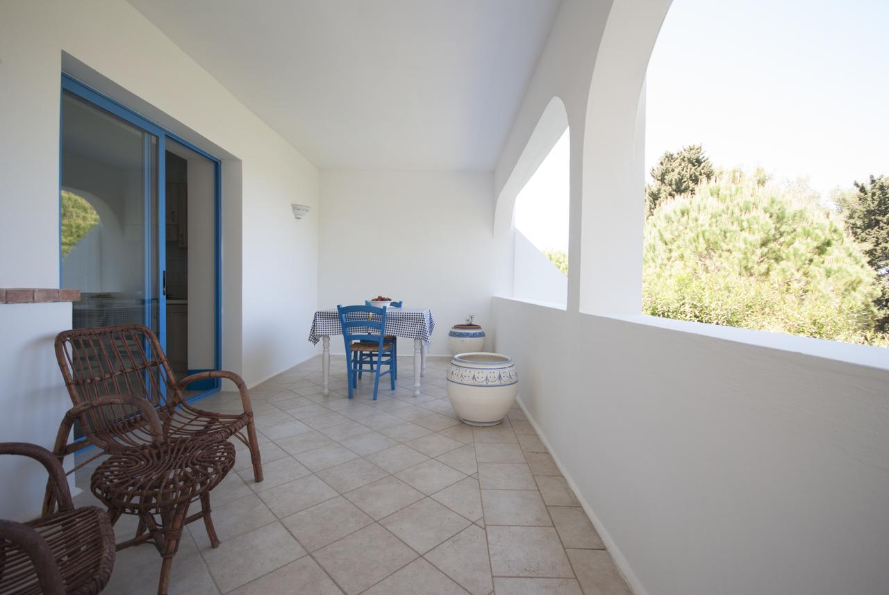 Villa Flora Studios & Apartments Conca Specchiulla Bagian luar foto