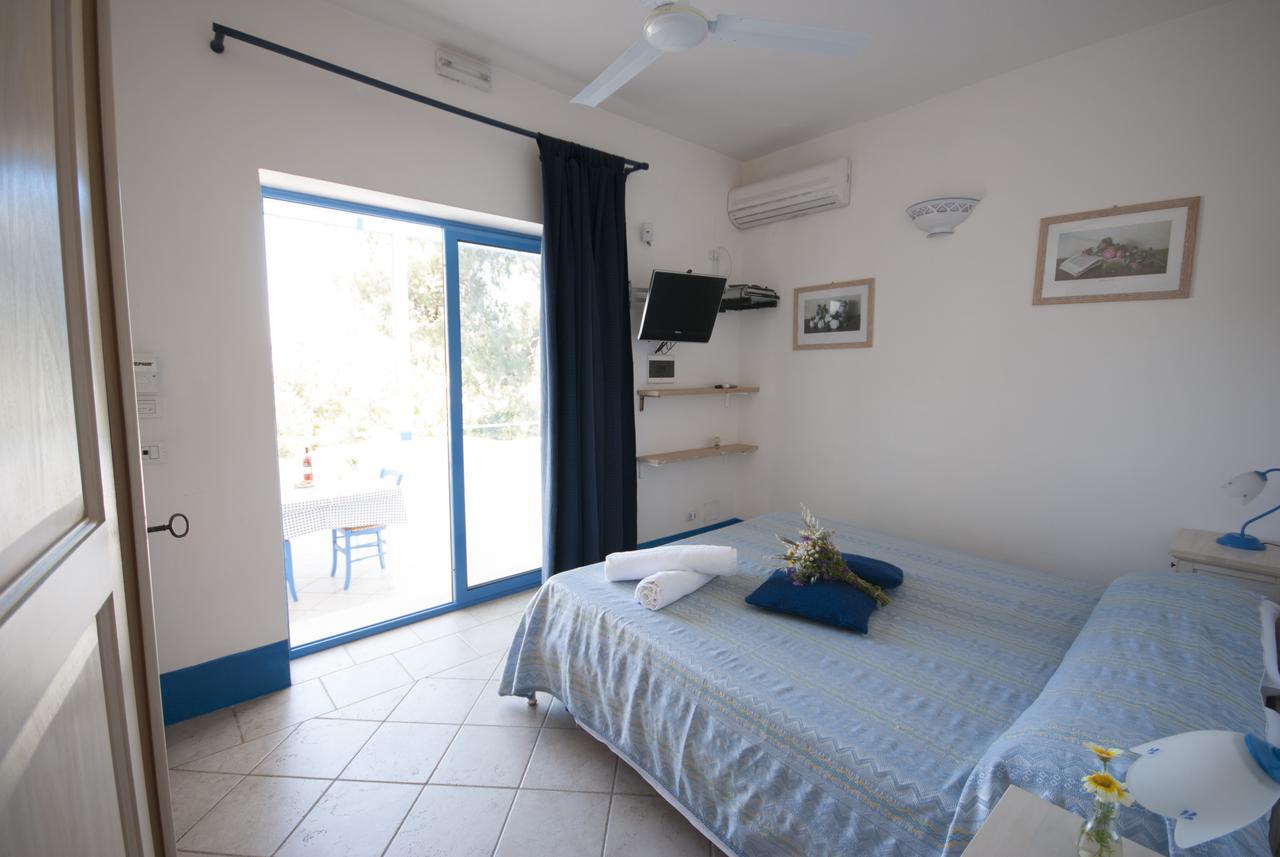 Villa Flora Studios & Apartments Conca Specchiulla Bagian luar foto